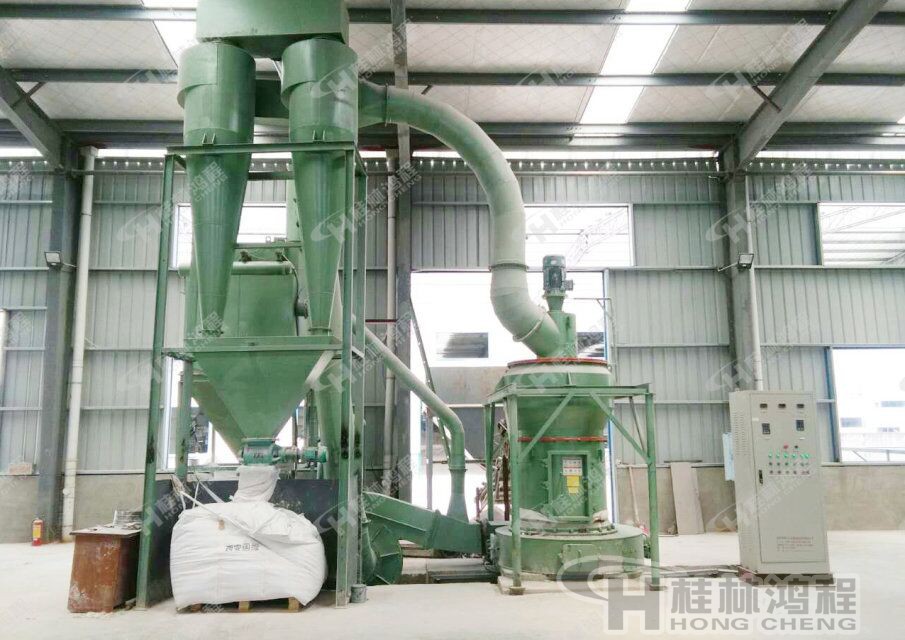 桂林鴻程雜鹵石雷蒙磨粉機，雜鹵石磨機，雜鹵石磨粉機-HC系列縱擺式磨粉機環保設備