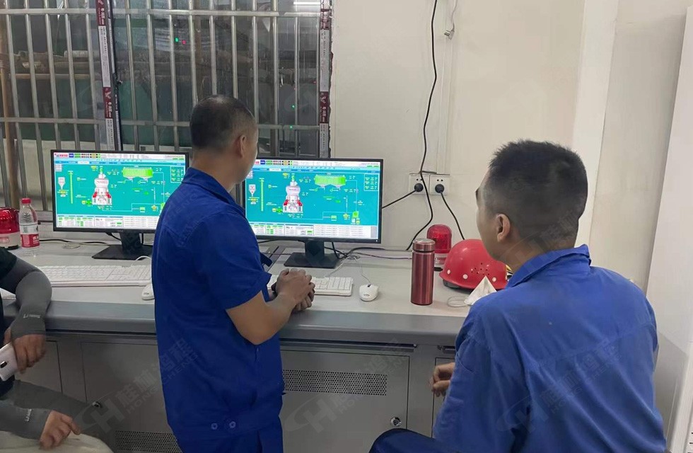 hlm2400碳酸錳立磨2條生產(chǎn)線所在的生產(chǎn)車間運(yùn)行實(shí)況 hlm2400碳酸錳立磨2條生產(chǎn)線所在的生產(chǎn)車間運(yùn)行實(shí)況